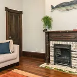 Big Blue House - Both Units - Near Forsyth Park