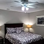 Cozy, Contemporary Haven Near Historic Downtown