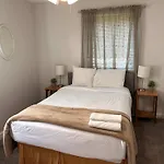 Garden City Delight-Less Than 5 Miles From Downtown!