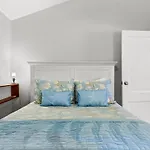 Craftsmith Cottage