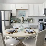 Elegant Duplex Steps To Forsyth!