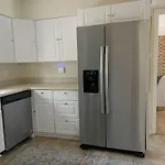 Large Home Sleeps 10 Beach & Downtown Dog Heaven