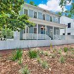 Comfortable Executive Rental By The Park Heated Pool Access 1392