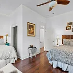 Carly\'S Retreat