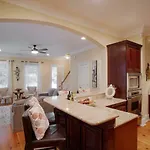 Beautiful 3Bed Townhome In Historic Downtown Savannah
