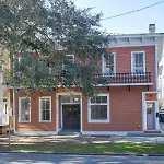 Gallery Stays - Parkside Manor