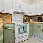 Savannah Magic 3-Bedroom Townhouse On Forsyth