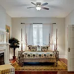 Newly Renovated Historic Savannah Townhome!