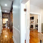 Newly Renovated Historic Savannah Townhome!