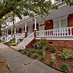 4 Bedroom Beauty In Historic Building
