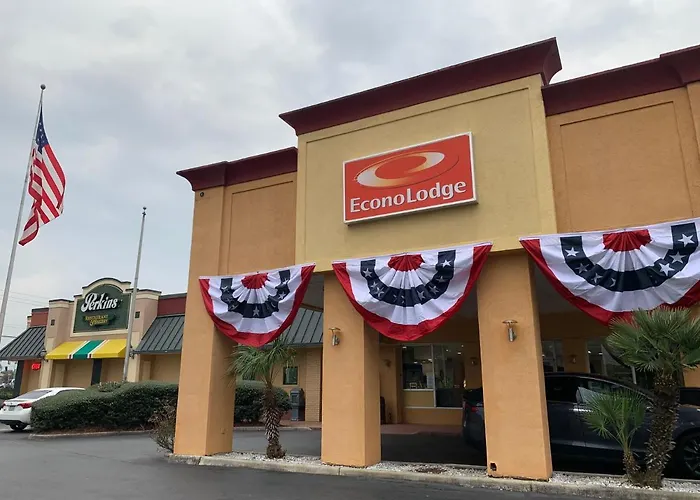 Econo Lodge Savannah Gateway I-95