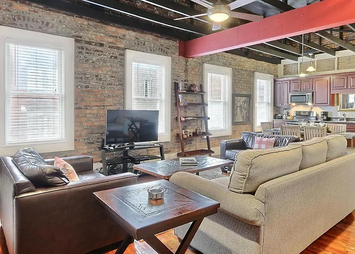 Ellis Square Loft