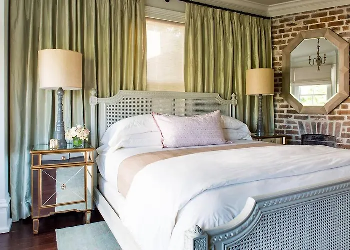 The Pearl Suite At Mirabelle