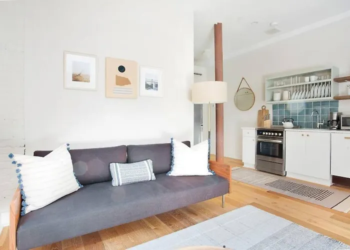 Downtown Loft Near Everything