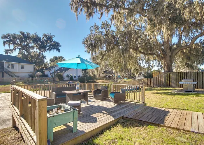 Inviting Savannah Vacation Rental With Game Room!