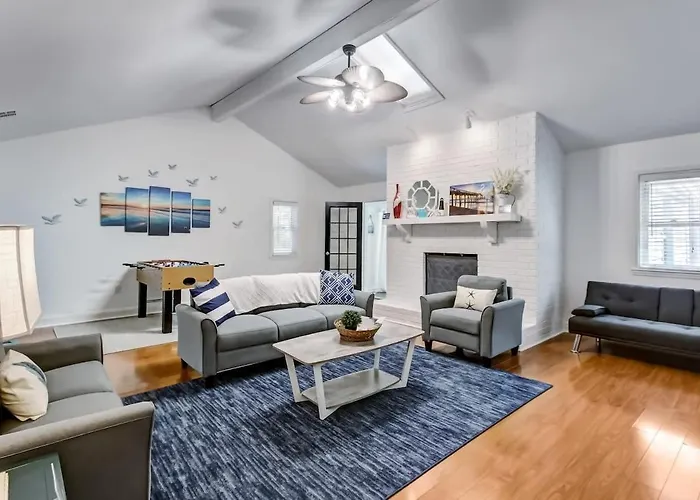 15 Mins To Tybee&Downtown Fenced Yard & Firepit