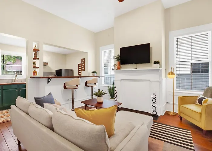 West Park Suites Unit B