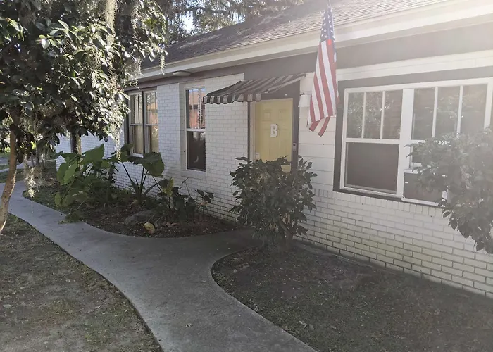 Studio With Gazebo-Swanky Savannah Style