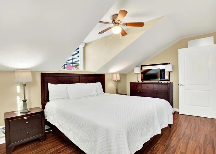 704 Abercorn