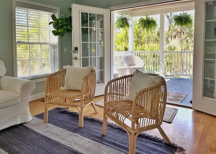 Large Home W Spa Midway To Savannah & Tybee Island! Dog Friendly Venue