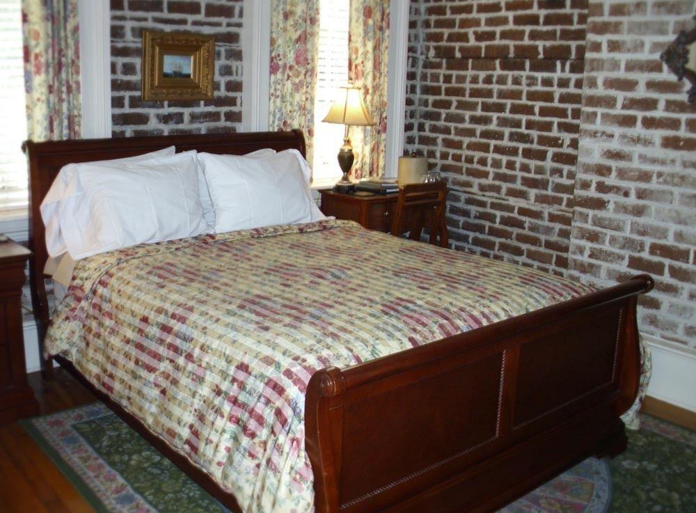Bed & Breakfast Dresser Palmer House Savannah