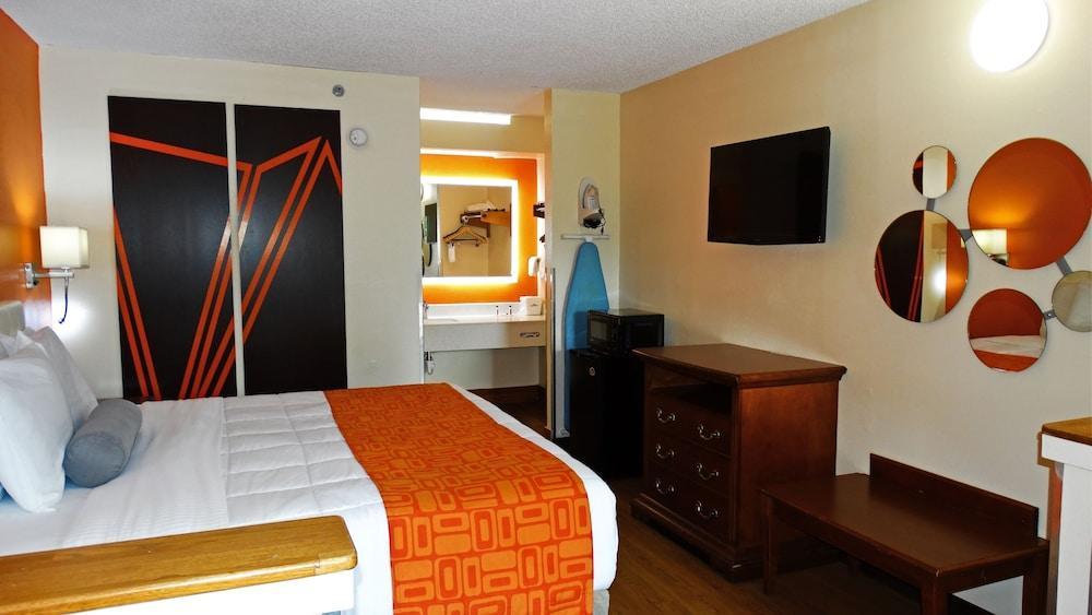 Howard Johnson By Wyndham Ga Hotel Savannah