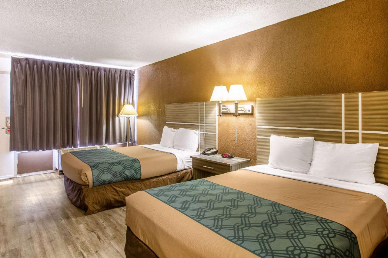 Econo Choice I-95 Gateway Hotel 3*
