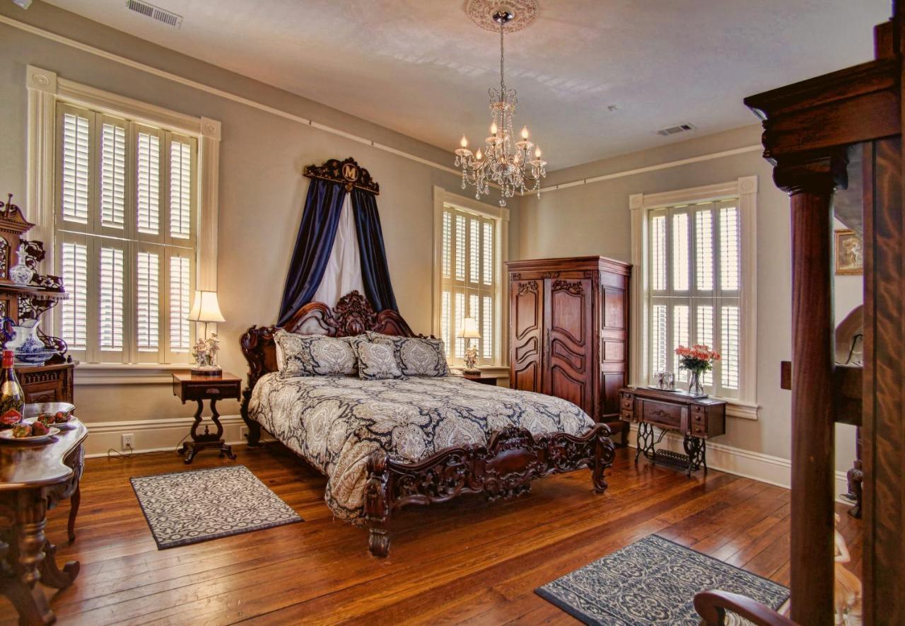 Mcmillan Bed & Breakfast