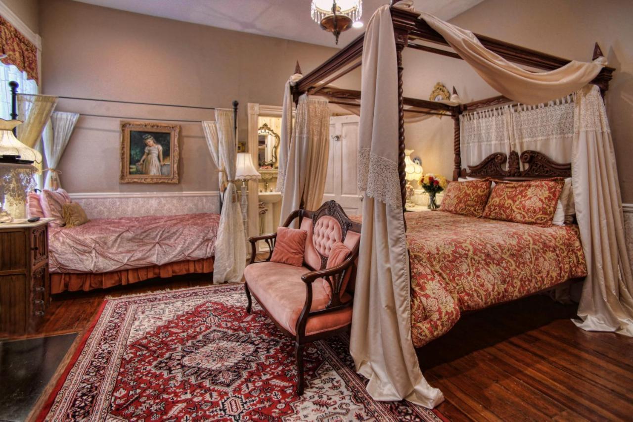 Bed & Breakfast Mcmillan Savannah