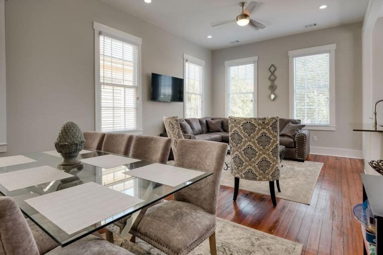 111 Waldburg Street Beautifully Renovated Historic 5 Bedroom 5 Bath * Savannah