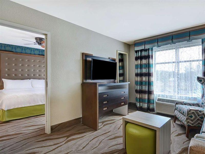 Hotel Homewood By Hilton Airport