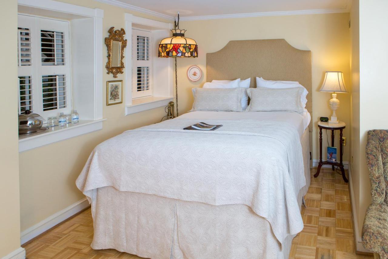 Ballastone Hotel Savannah