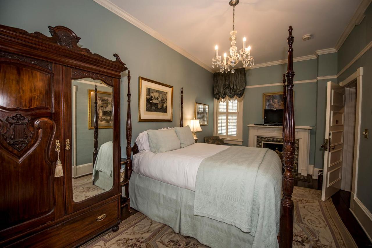 Ballastone Hotel 4*