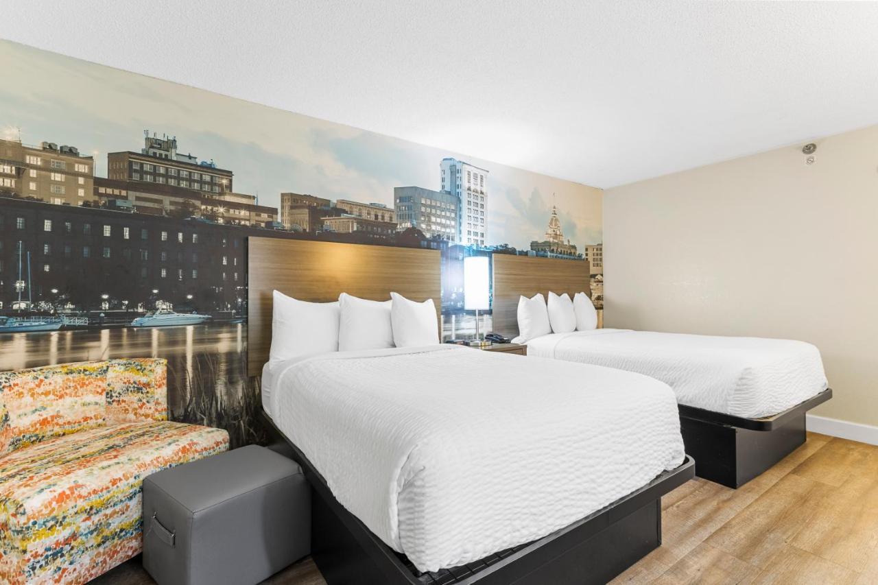 Hotel Clarion Pointe Savannah Gateway I-95