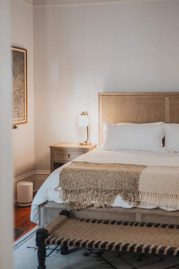 Bed & Breakfast Bellwether House 5*