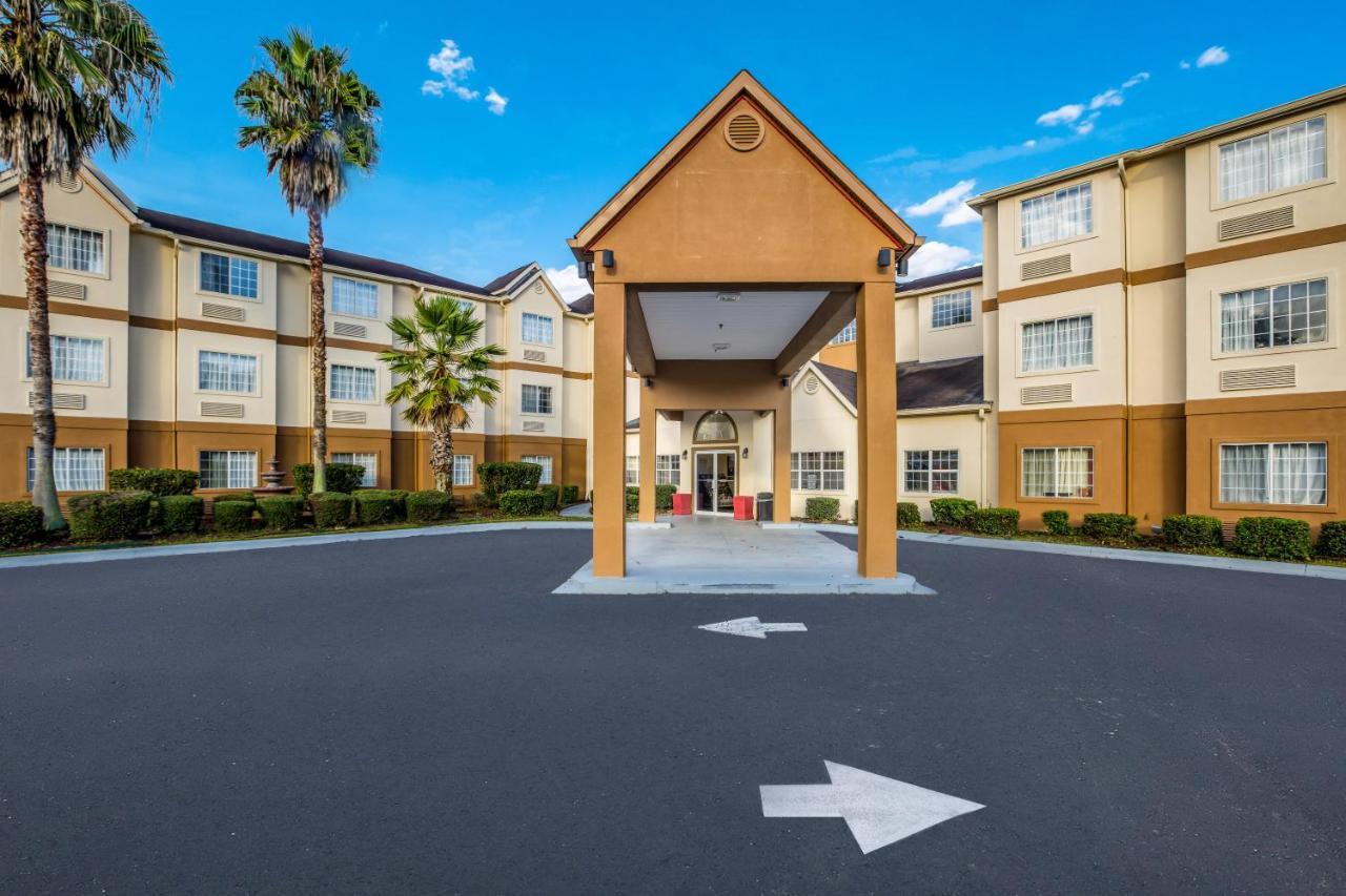 Hotel Red Roof Plus+ & - I-95 Savannah