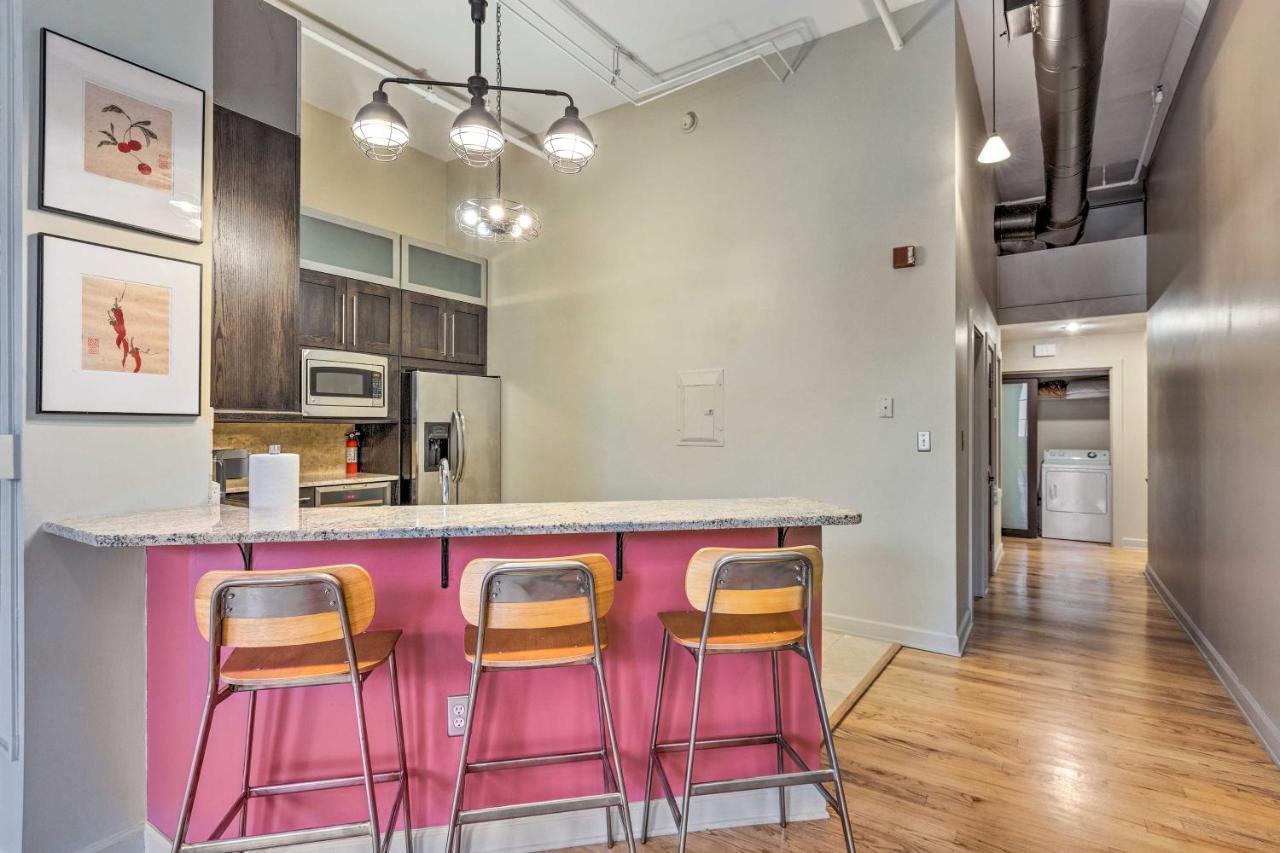 Bright Loft In Historic District! *