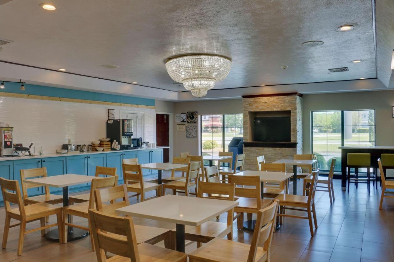 Country & By Radisson, Gateway, Ga Hotel