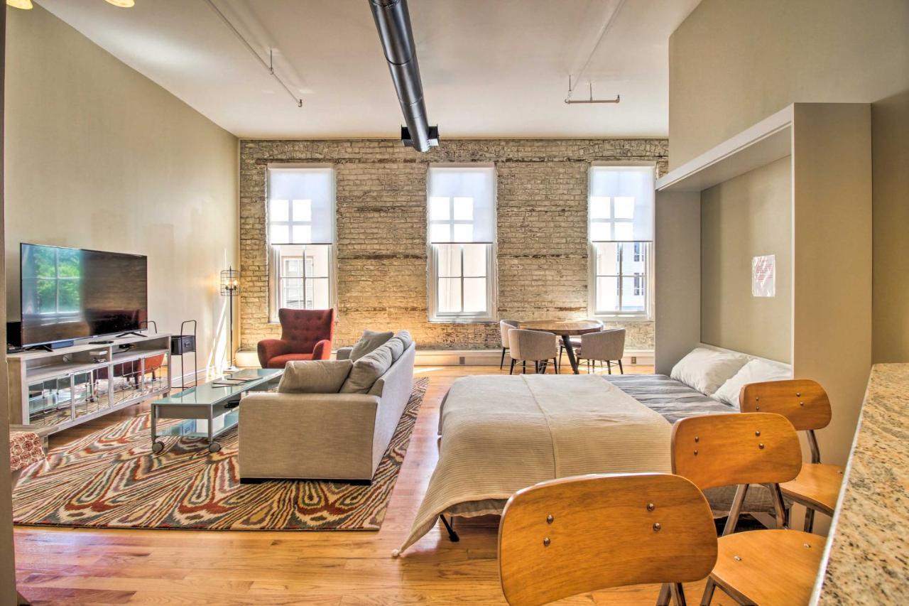 Bright Loft In Historic District! *