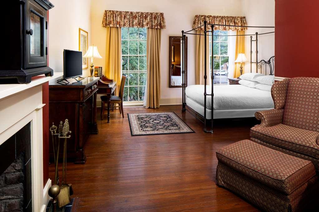 River Street (adults Only) Hotel Savannah