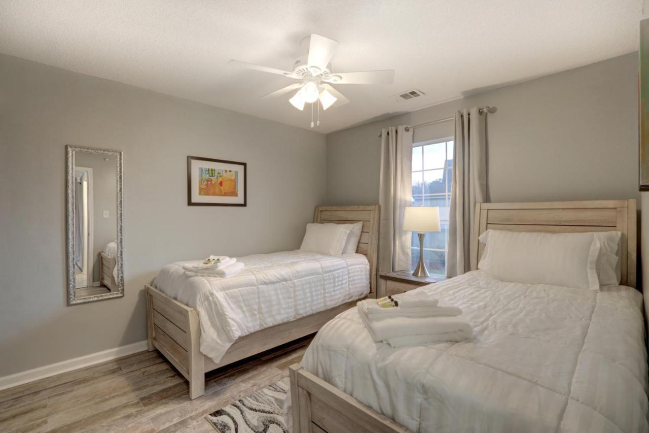 Pooler Travelers Retreat V - Entire House - Holiday home *