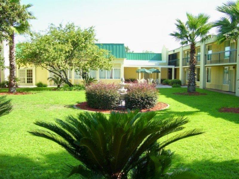 Inn Quality Midtown 2*