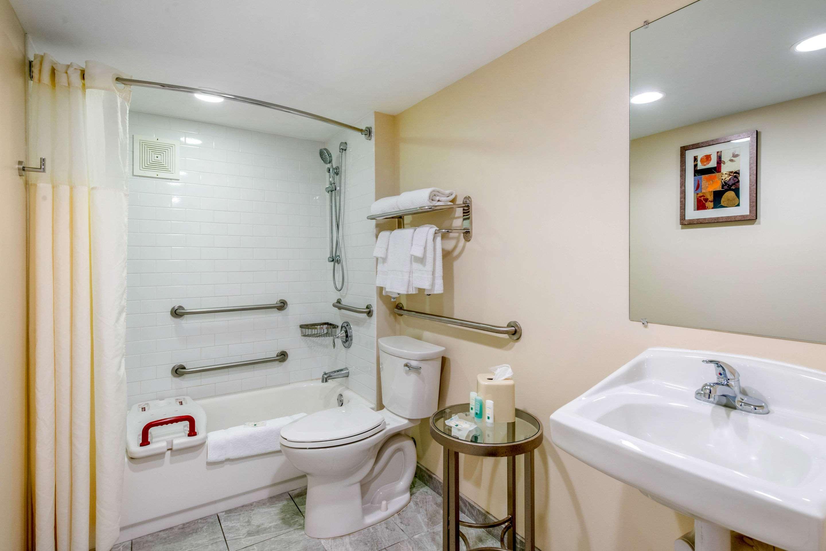 Quality Historic District Inn 2*
