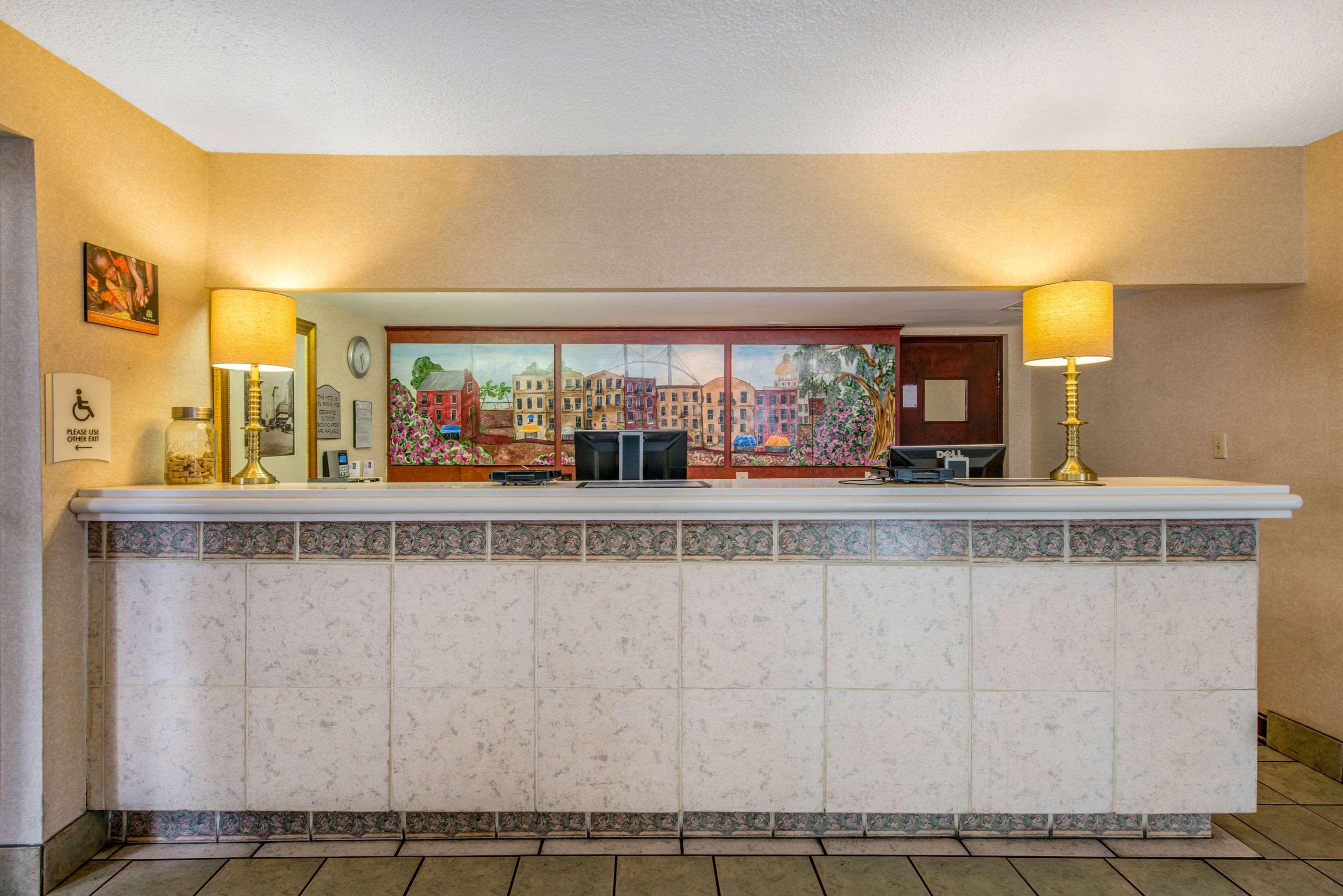 Quality Historic District Inn 2*