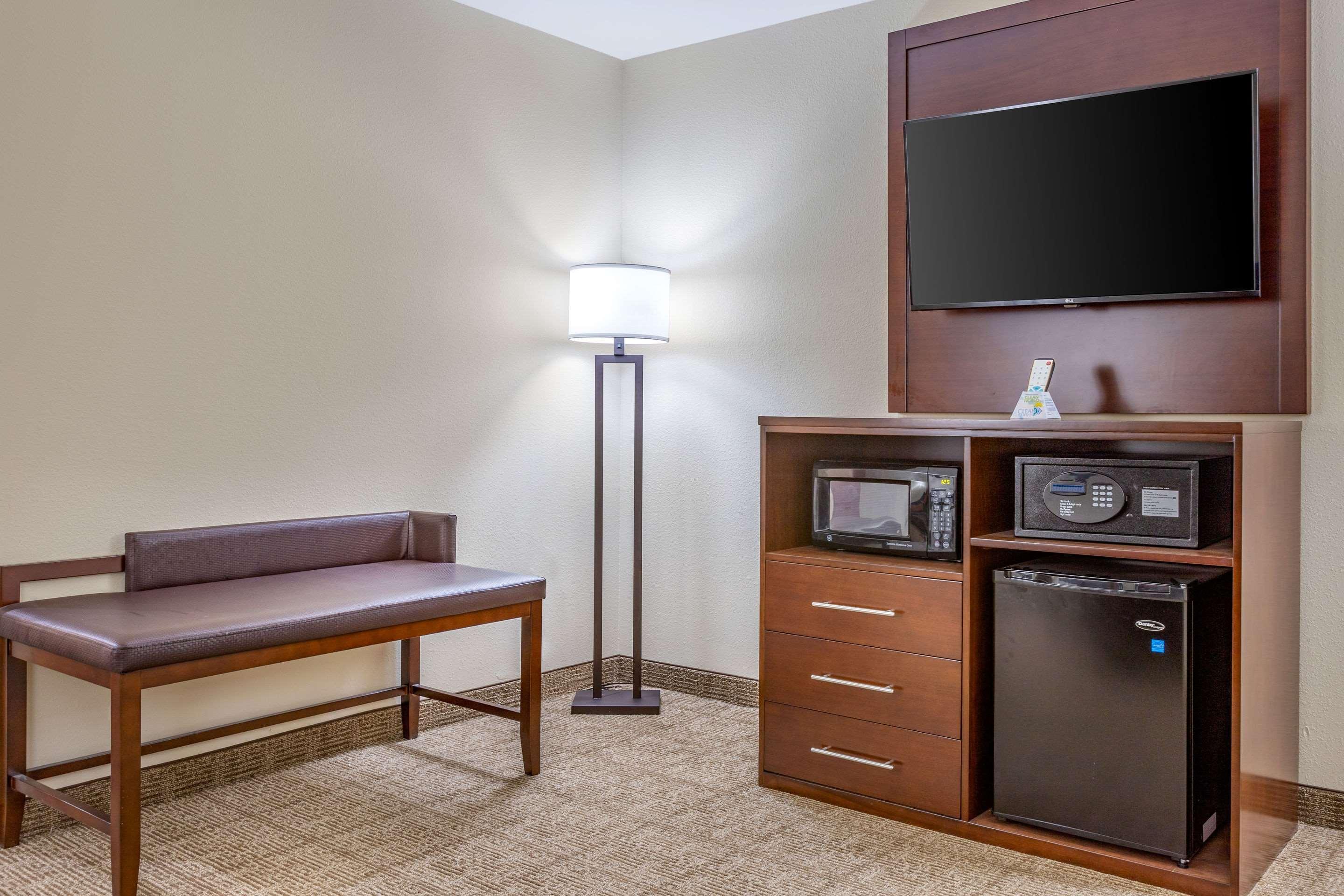 Comfort Gateway I-95 Hotel 3*