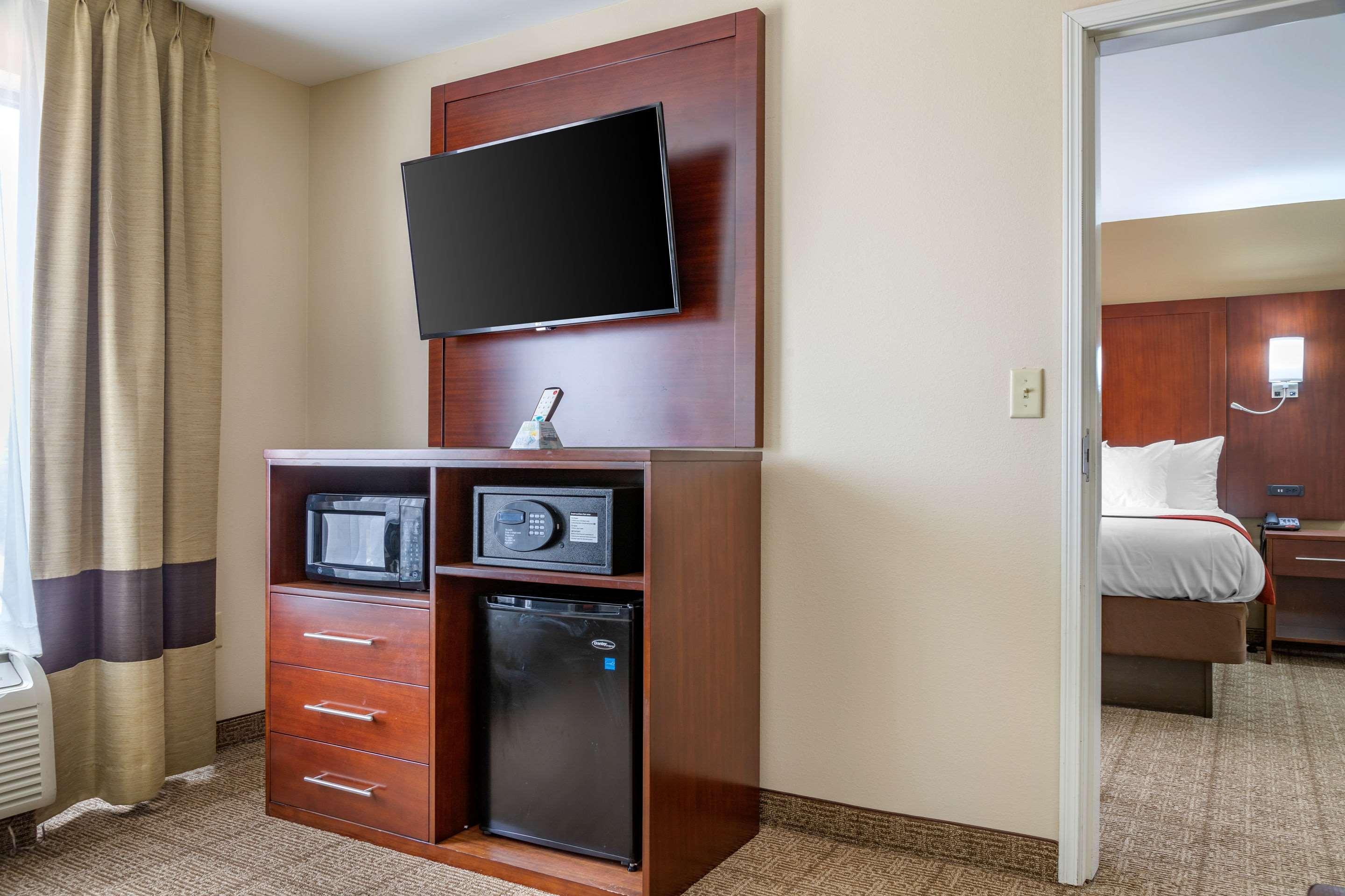 Comfort Gateway I-95 Hotel
