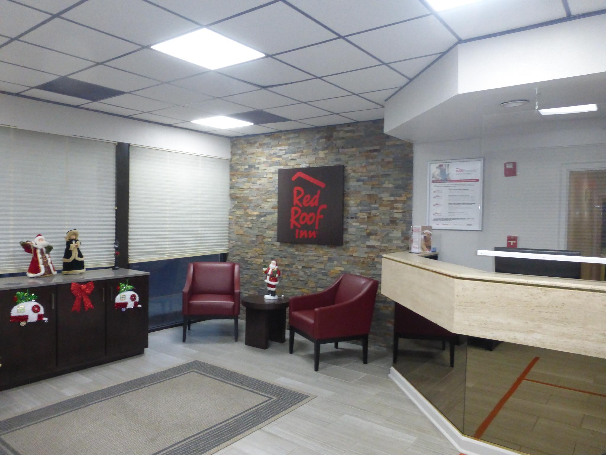 Red Roof - Southside/midtown Motel 2*