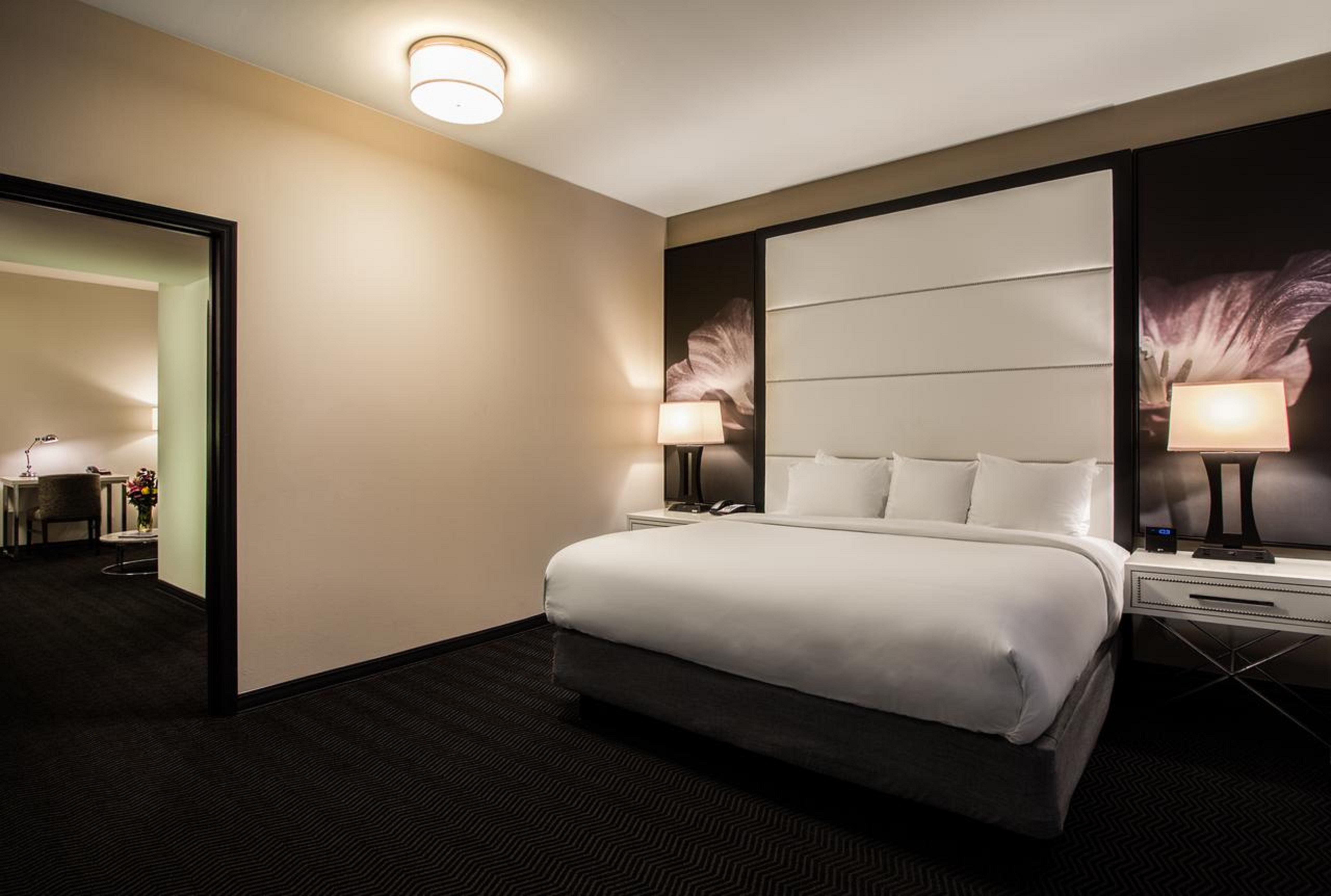 Tryp By Wyndham Savannah