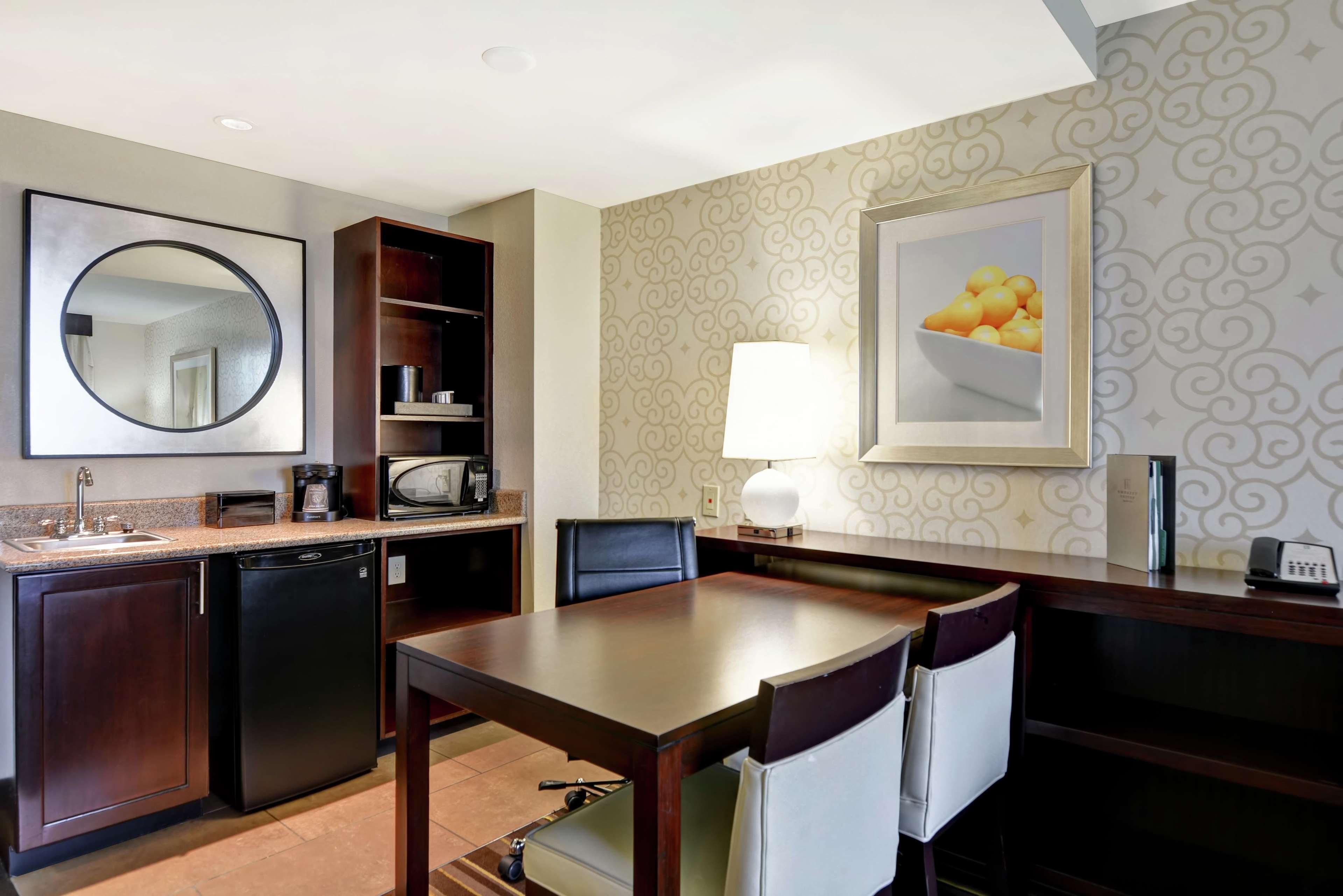 Embassy Airport 4* Savannah