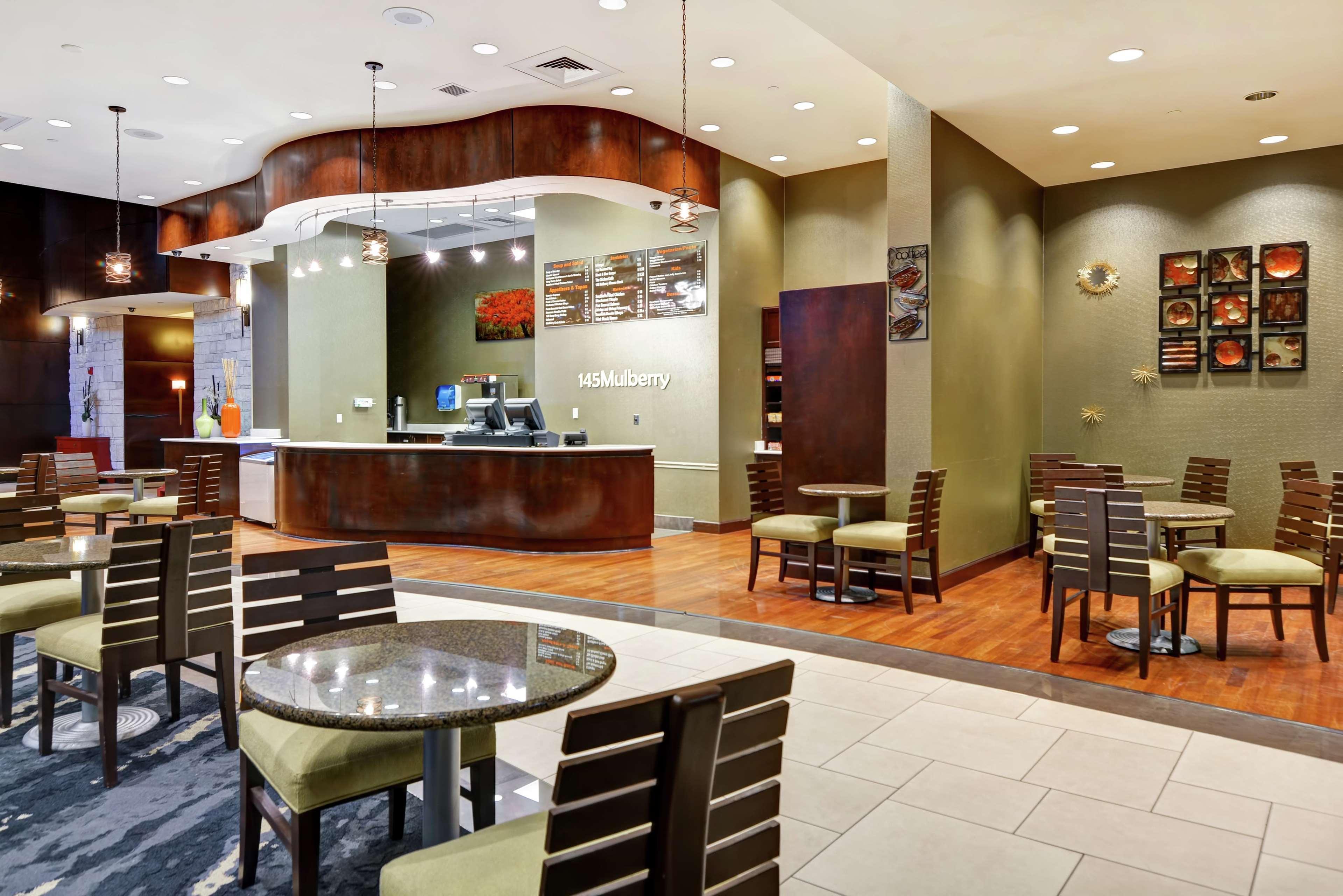 Embassy Airport Hotel 4*